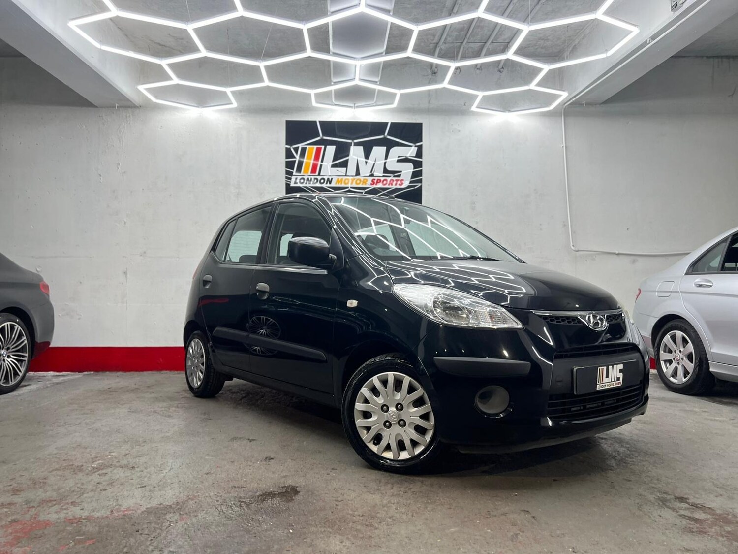 Used Hyundai i10 2010 for sale - 78190325: Photo 32