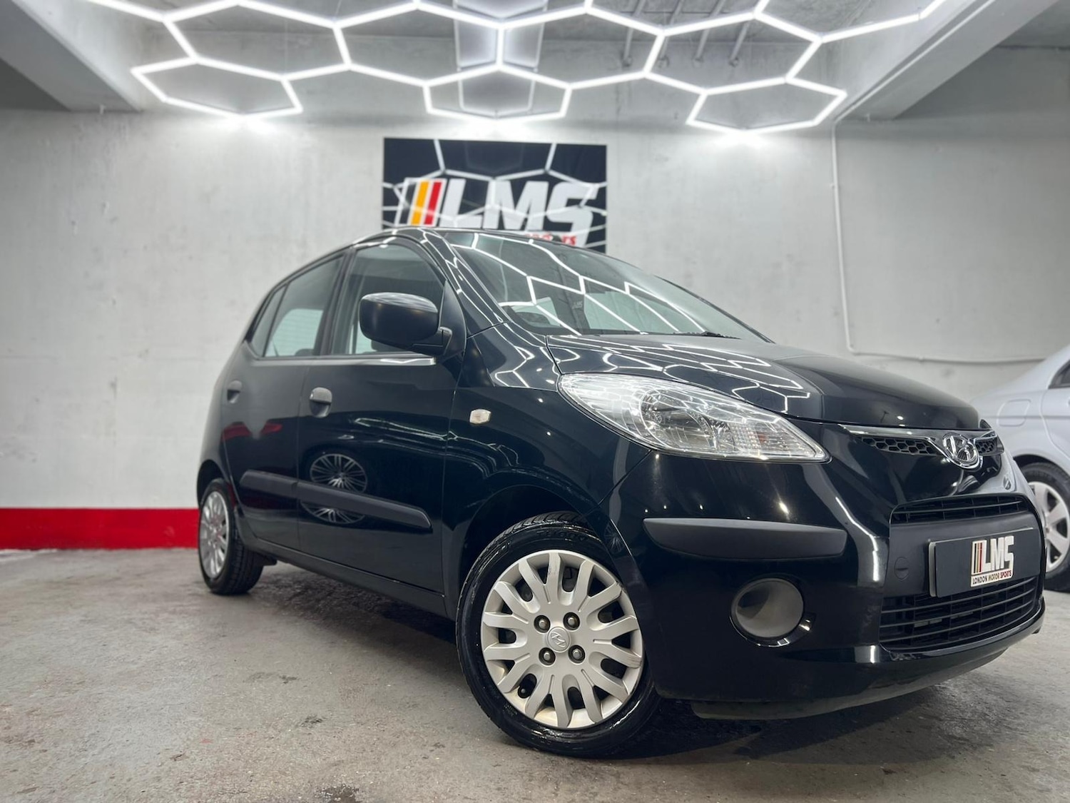 Used Hyundai i10 2010 for sale - 78190325: Photo 34