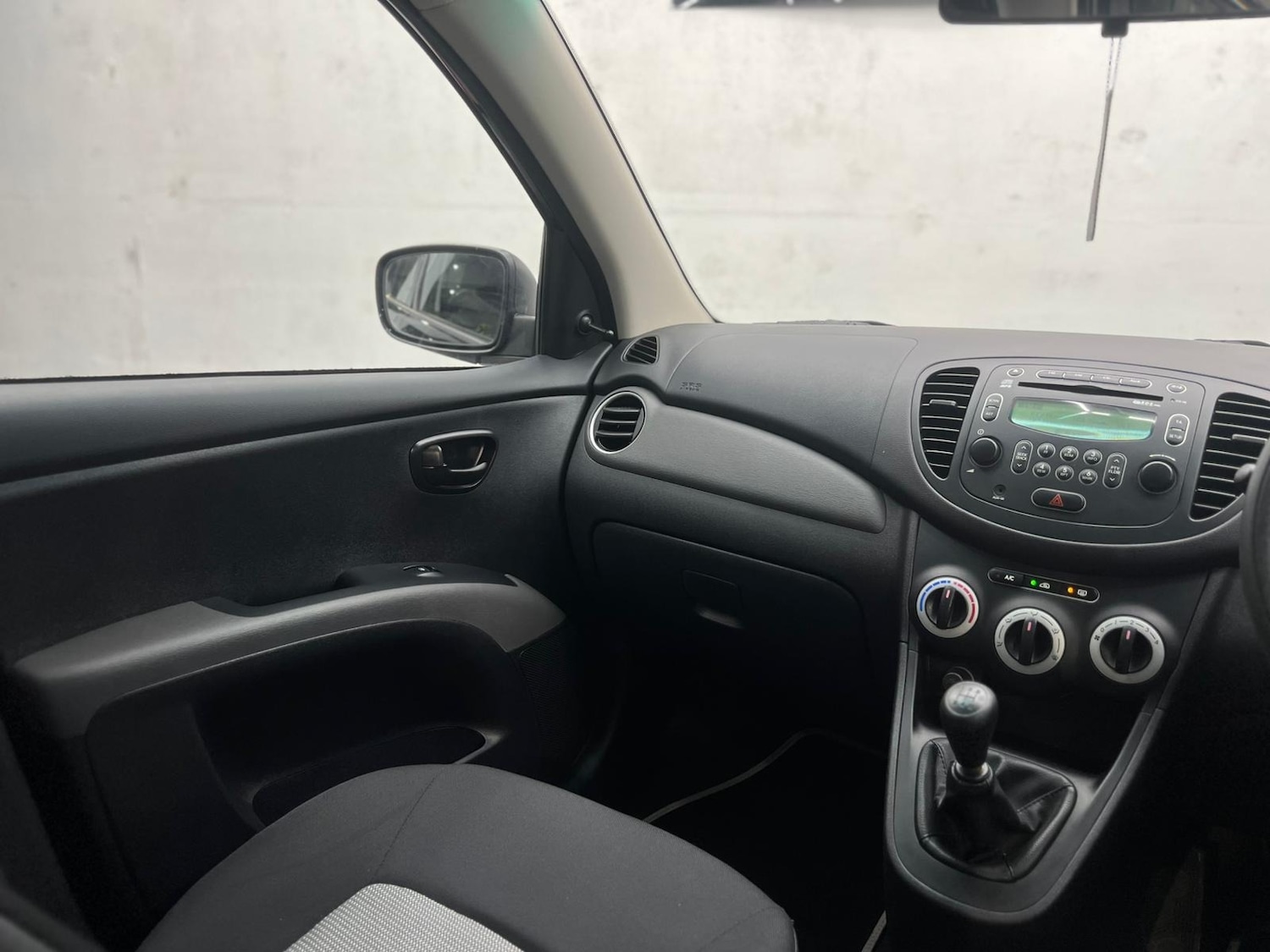 Used Hyundai i10 2010 for sale - 78190325: Photo 59