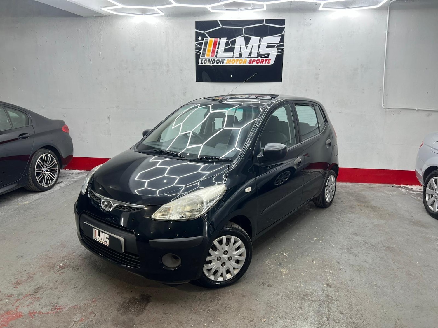 Used Hyundai i10 2010 for sale - 78190325: Photo 6