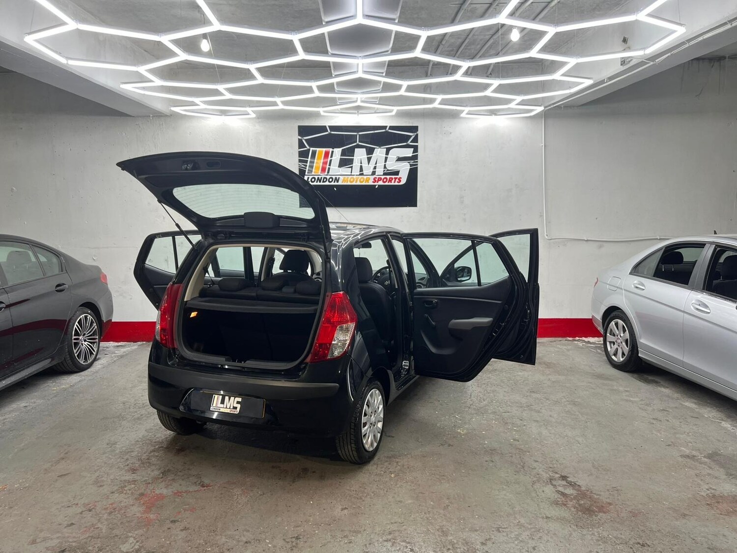 Used Hyundai i10 2010 for sale - 78190325: Photo 80