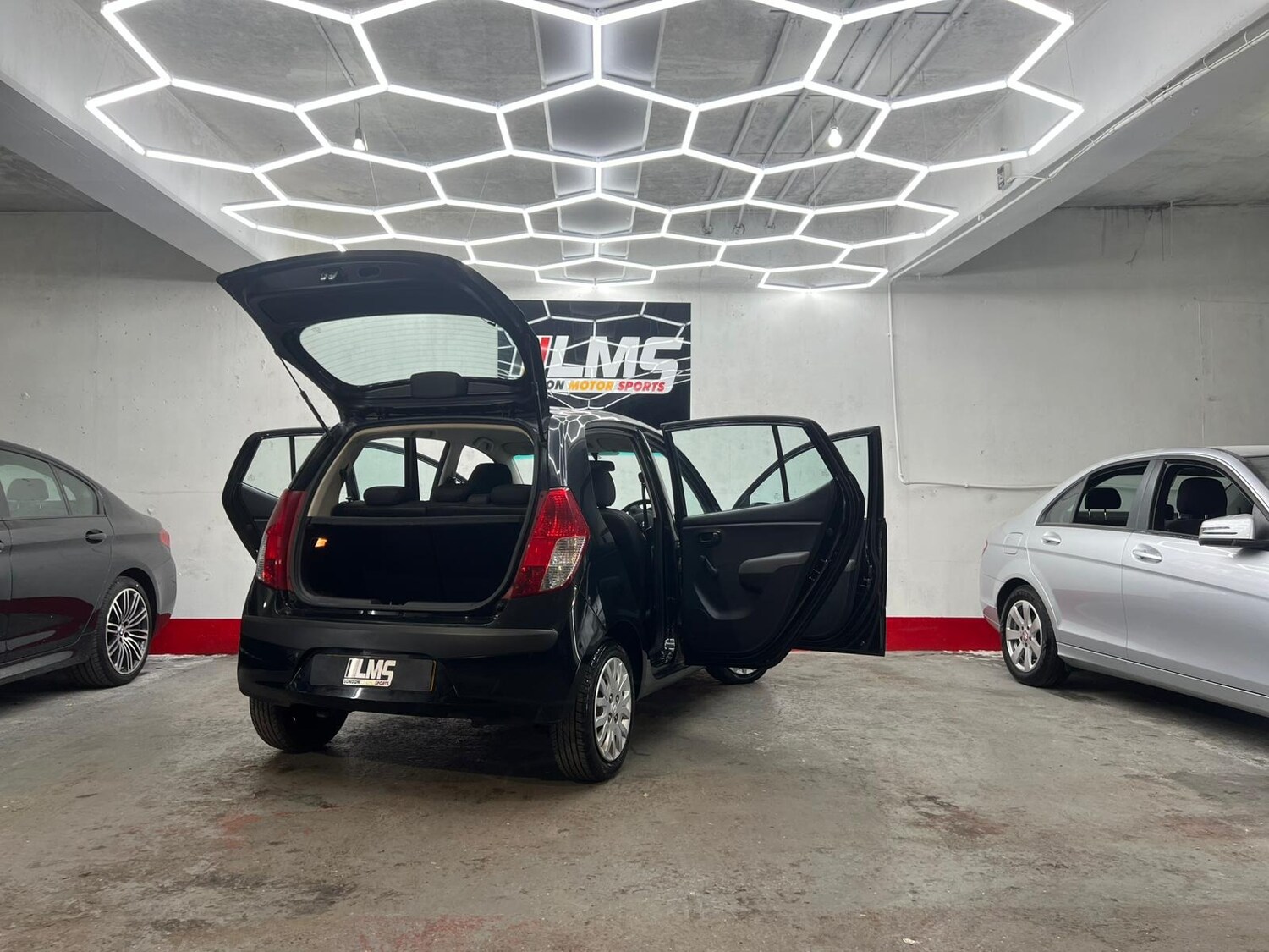 Used Hyundai i10 2010 for sale - 78190325: Photo 82