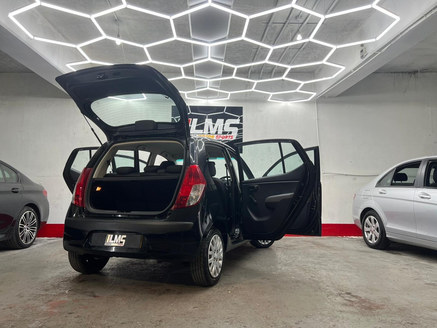 Used Hyundai i10 2010 for sale - 78190325: Photo 83