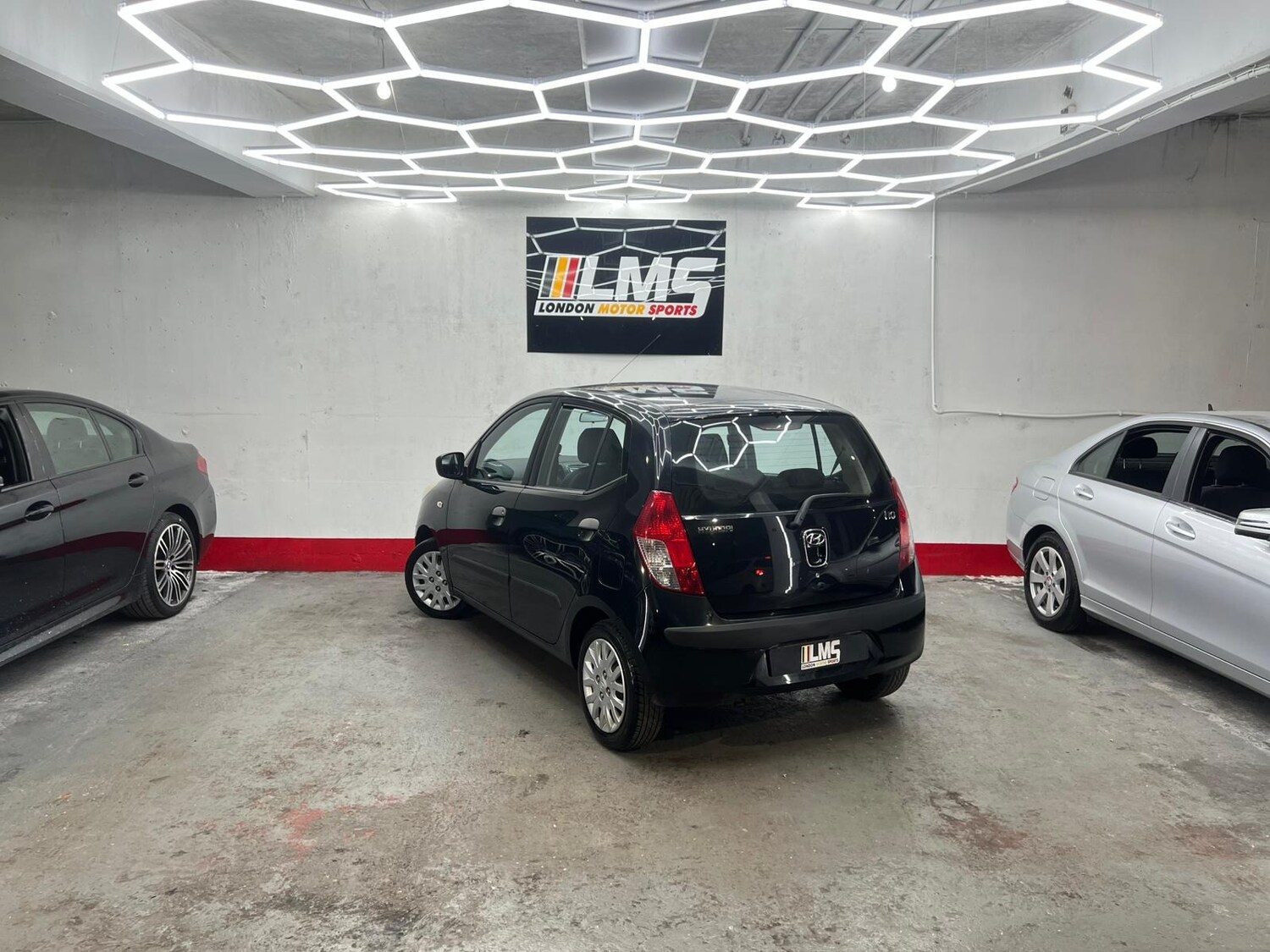 Used Hyundai i10 2010 for sale - 78190325: Photo 86