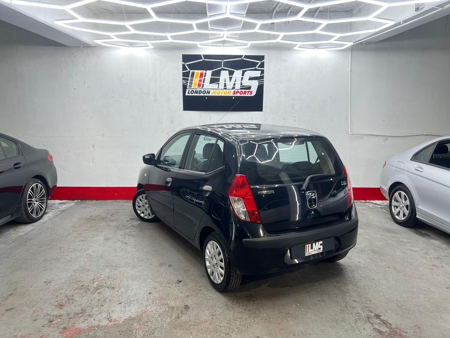 Used Hyundai i10 2010 for sale - 78190325: Photo 88