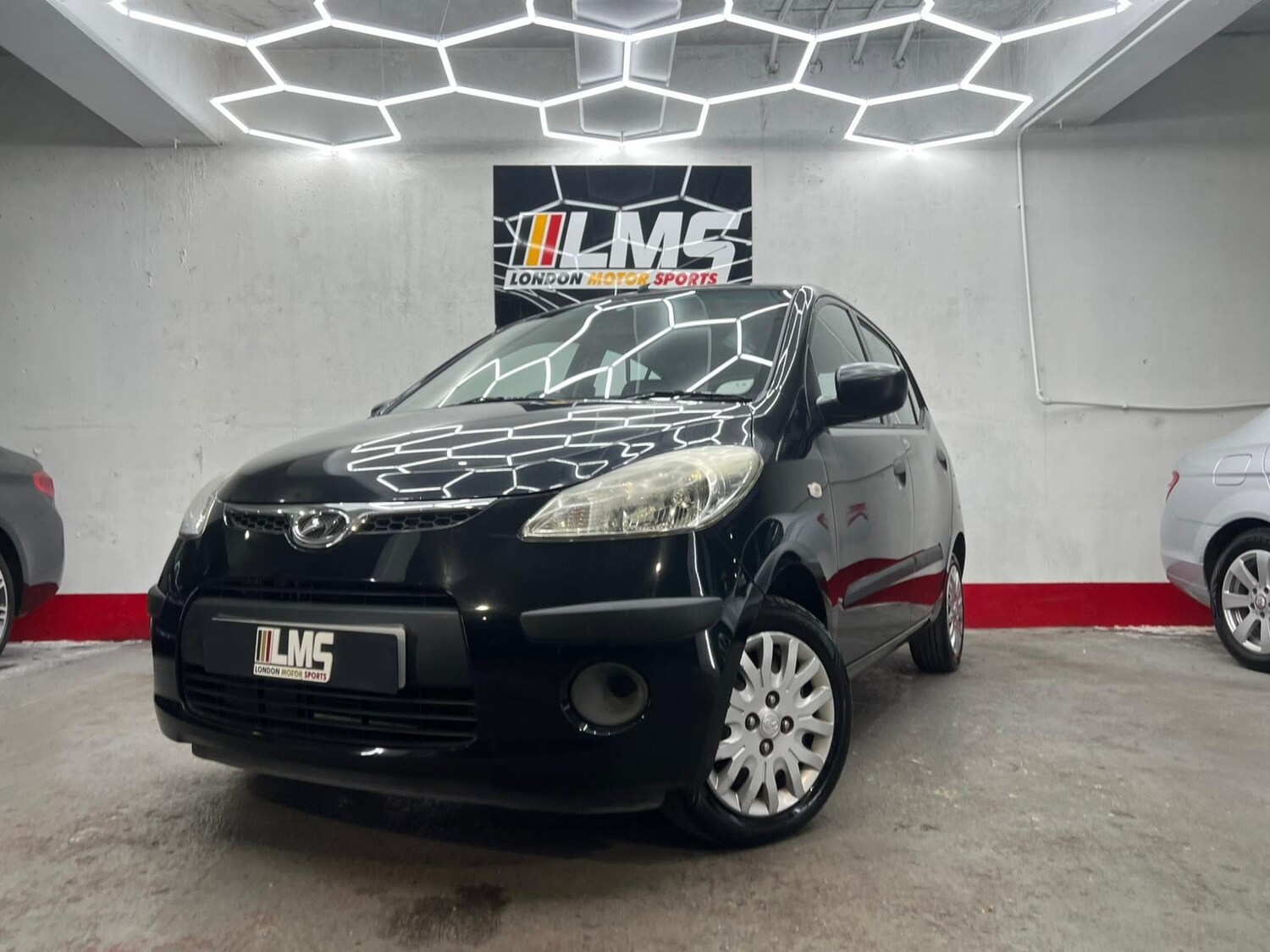 Used Hyundai i10 2010 for sale - 78190325: Photo 9