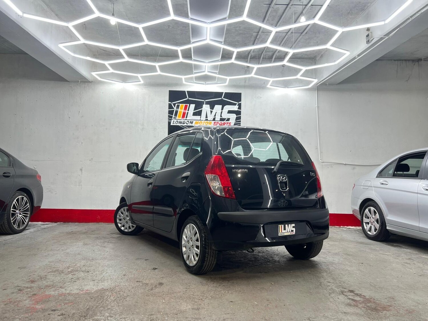 Used Hyundai i10 2010 for sale - 78190325: Photo 90