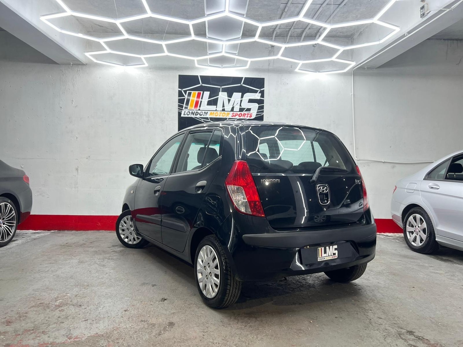 Used Hyundai i10 2010 for sale - 78190325: Photo 91