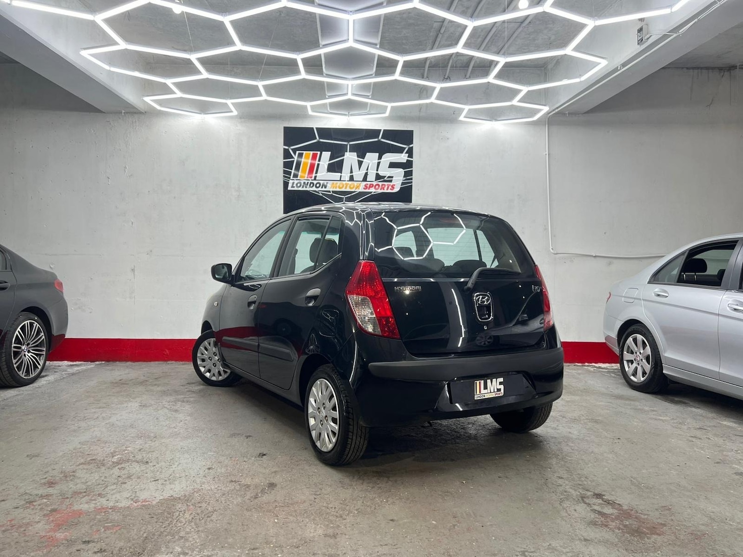 Used Hyundai i10 2010 for sale - 78190325: Photo 93