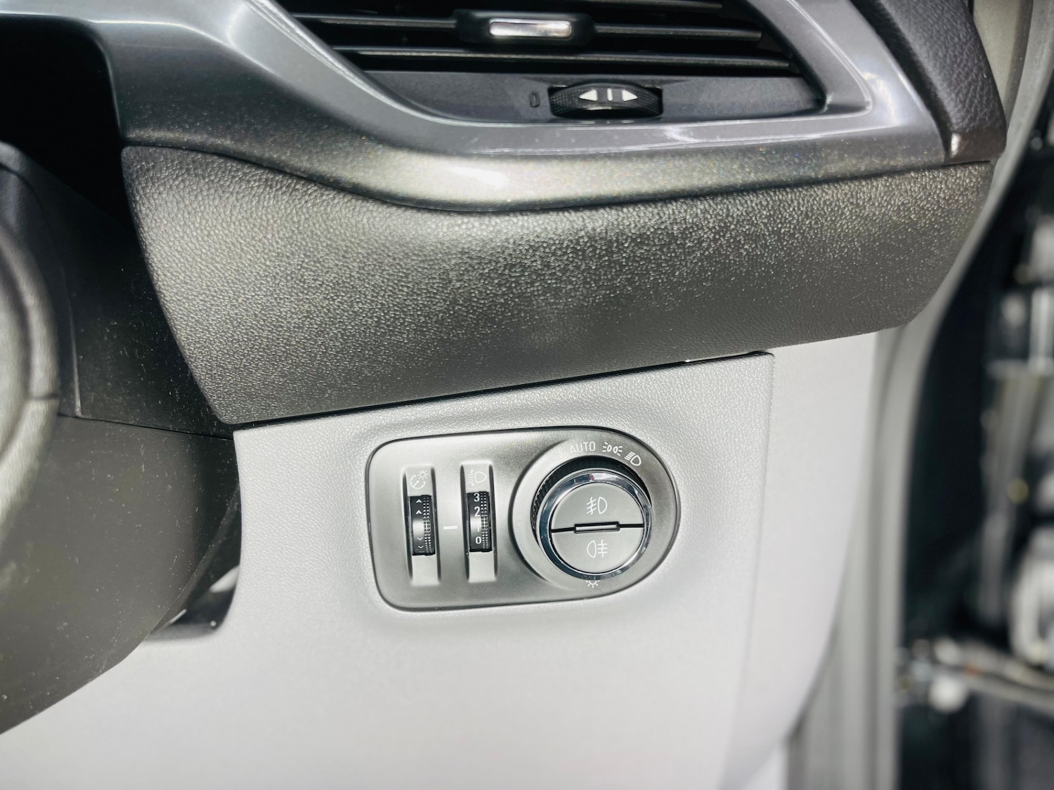 Used Vauxhall Corsa 2017 for sale - 76192513: Photo 56