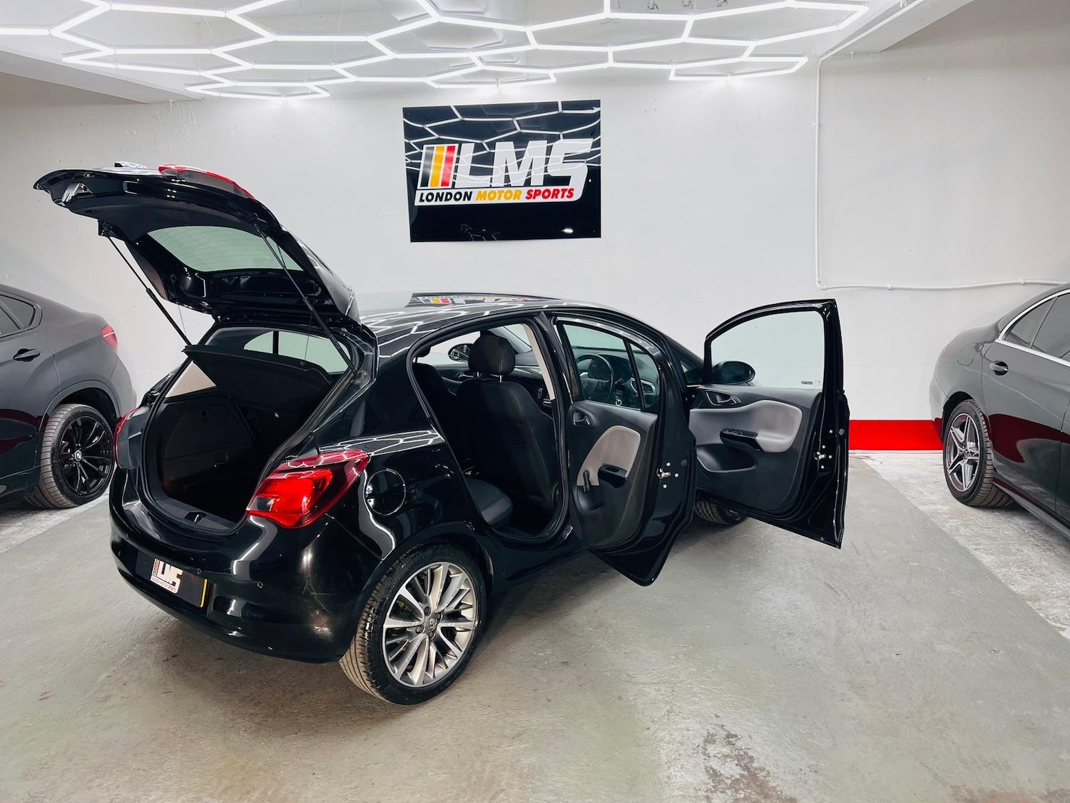 Used Vauxhall Corsa 2017 for sale - 76192513: Photo 96