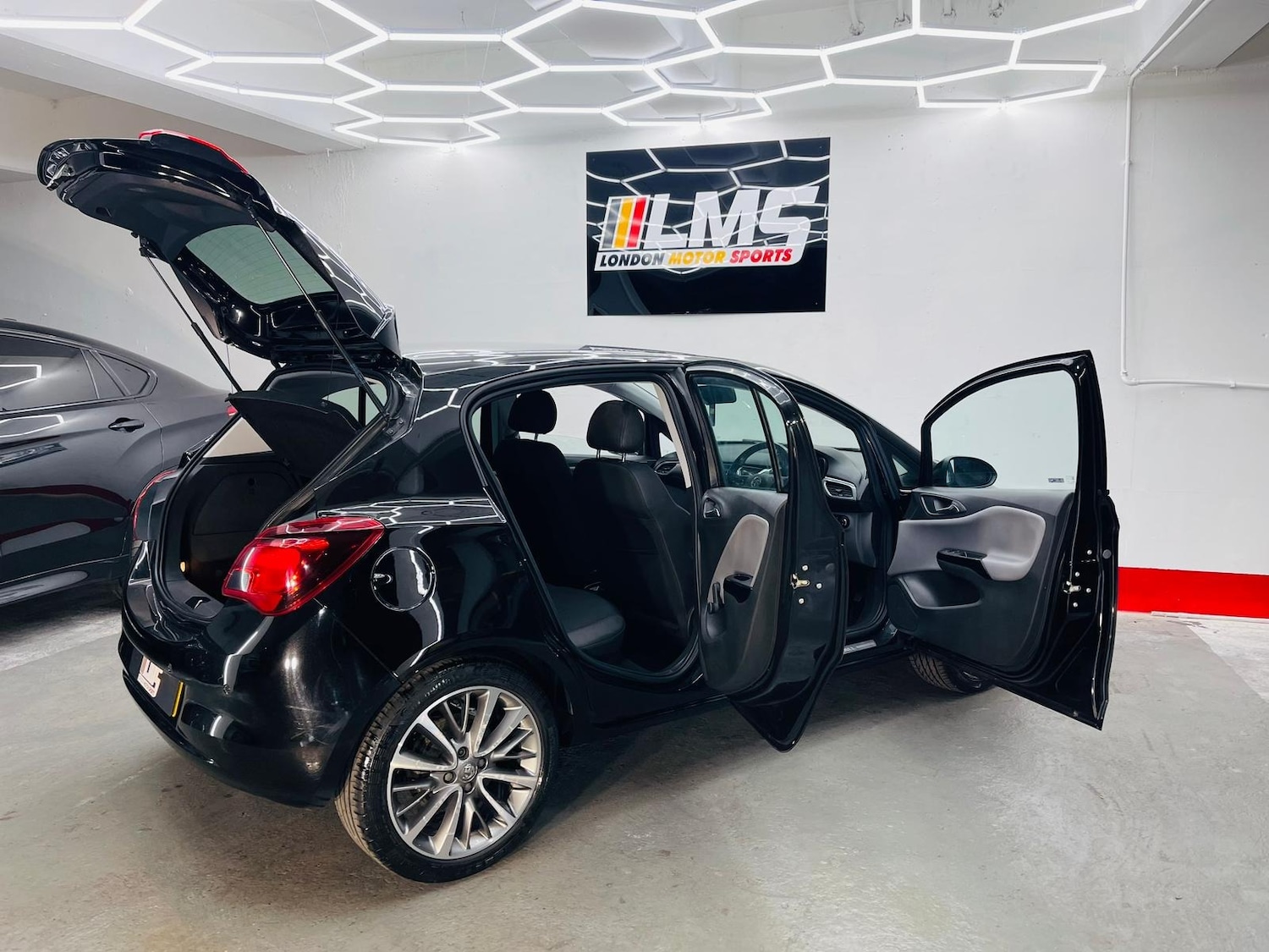 Used Vauxhall Corsa 2017 for sale - 76192513: Photo 97