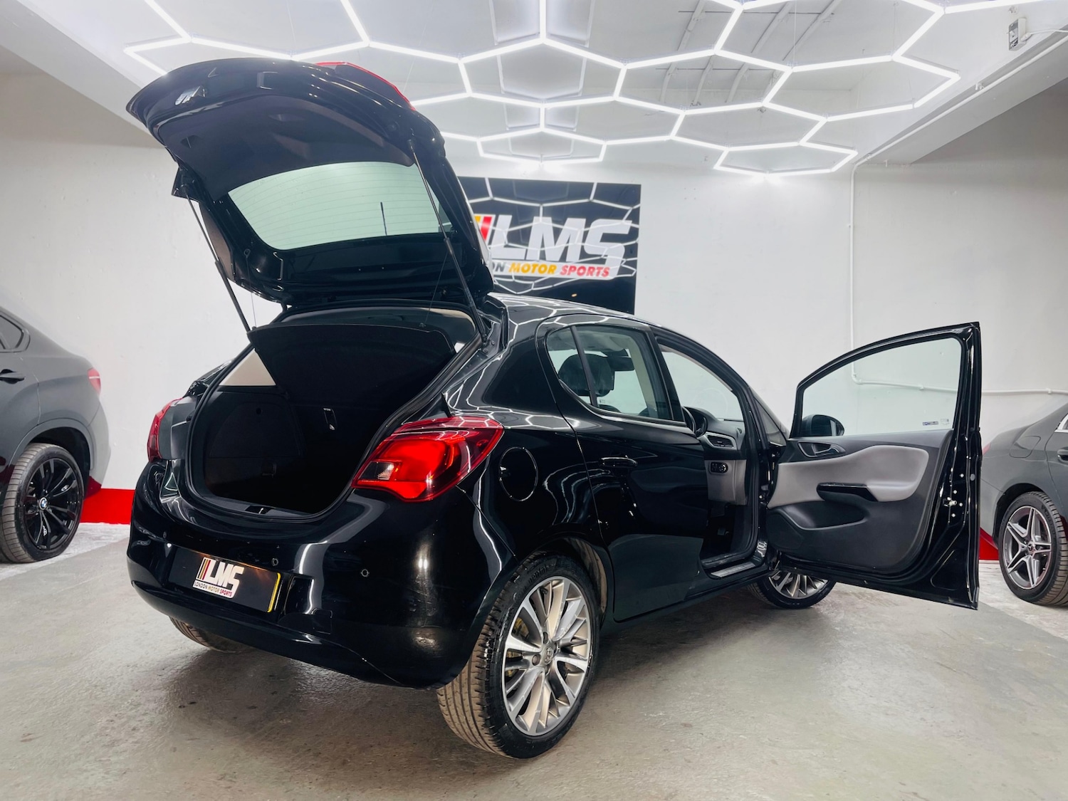 Used Vauxhall Corsa 2017 for sale - 76192513: Photo 98