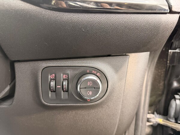 Used Vauxhall Corsa 2017 for sale - 74245502: Photo 41