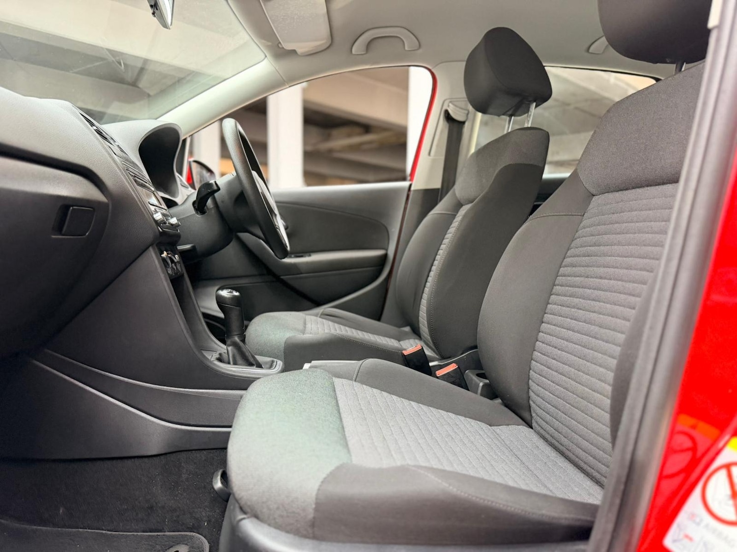 Used Volkswagen Polo 2010 for sale - 76437054: Photo 24