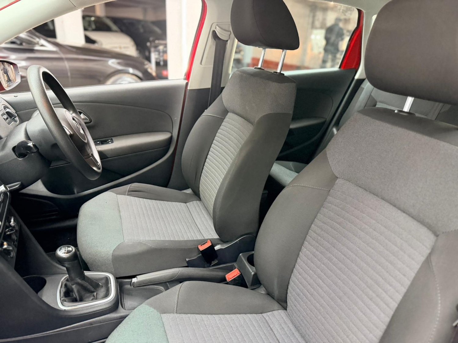 Used Volkswagen Polo 2010 for sale - 76437054: Photo 25