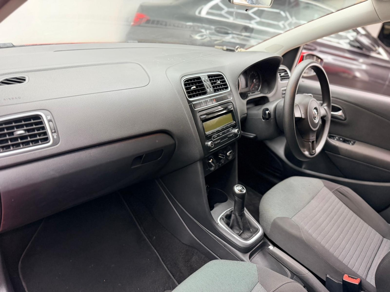 Used Volkswagen Polo 2010 for sale - 76437054: Photo 27