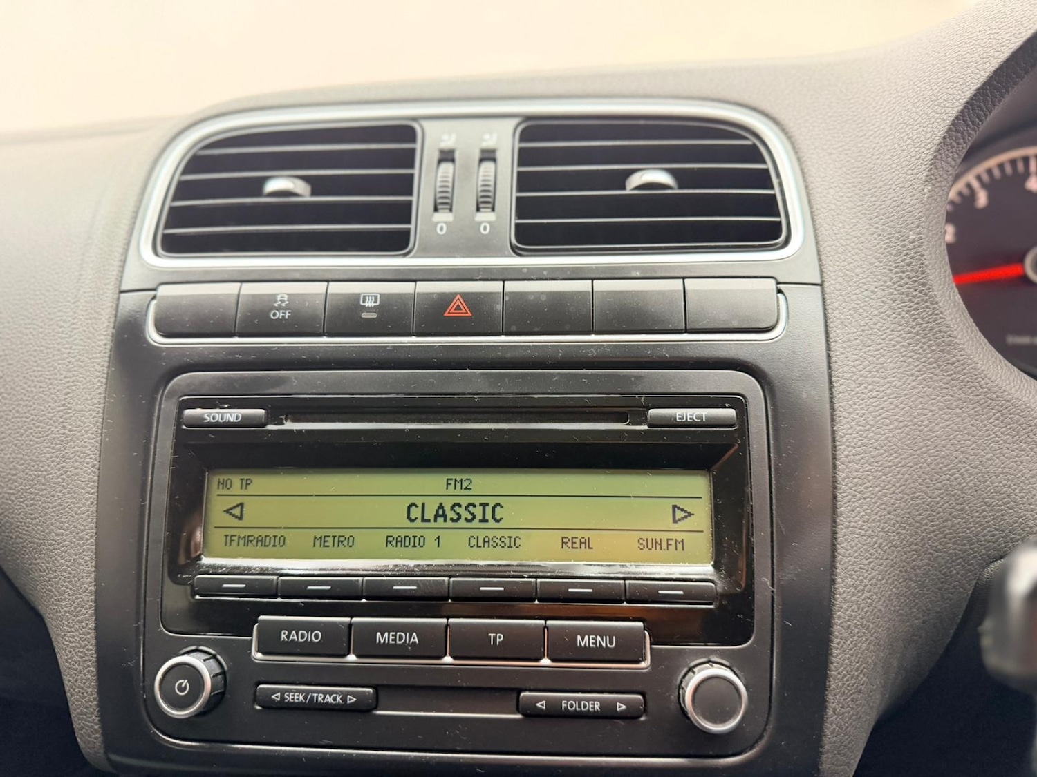 Used Volkswagen Polo 2010 for sale - 76437054: Photo 36