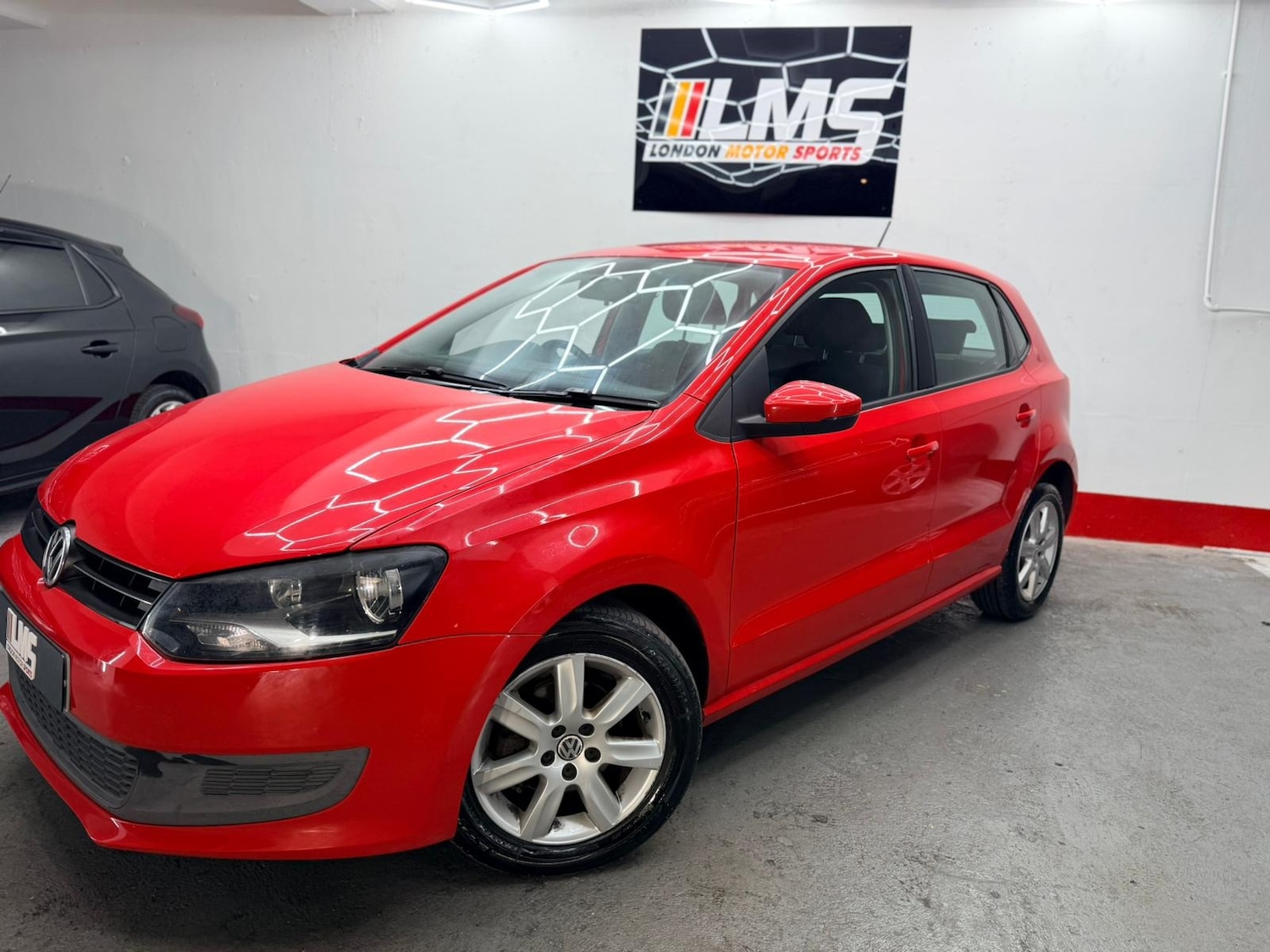 Used Volkswagen Polo 2010 for sale - 76437054: Photo 4