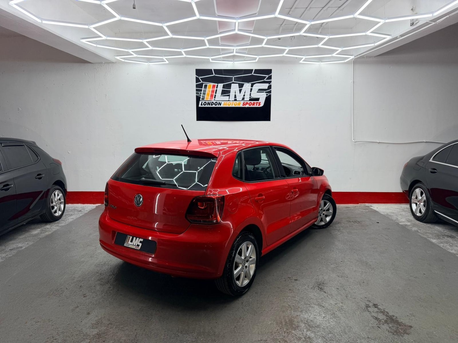 Used Volkswagen Polo 2010 for sale - 76437054: Photo 54