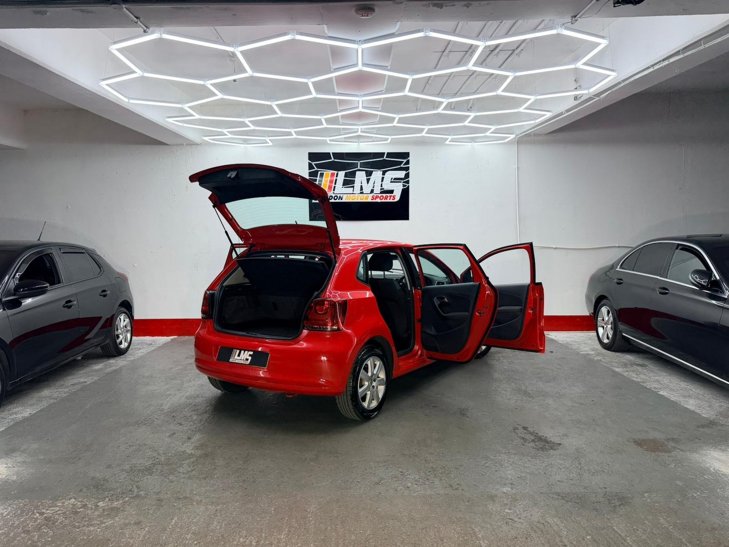 Used Volkswagen Polo 2010 for sale - 76437054: Photo 60