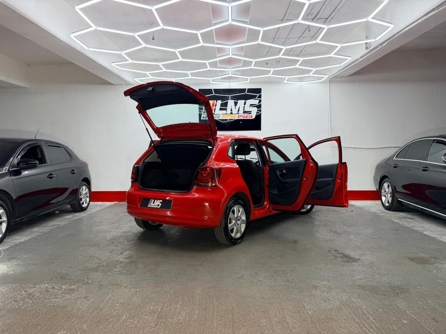 Used Volkswagen Polo 2010 for sale - 76437054: Photo 61