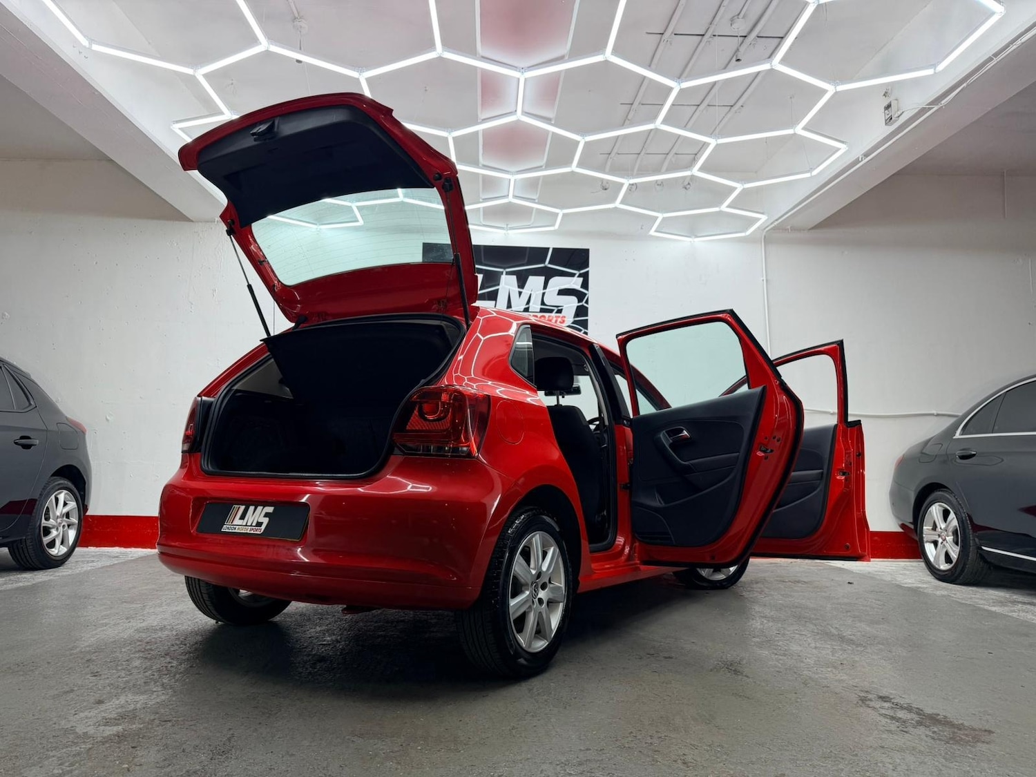 Used Volkswagen Polo 2010 for sale - 76437054: Photo 62