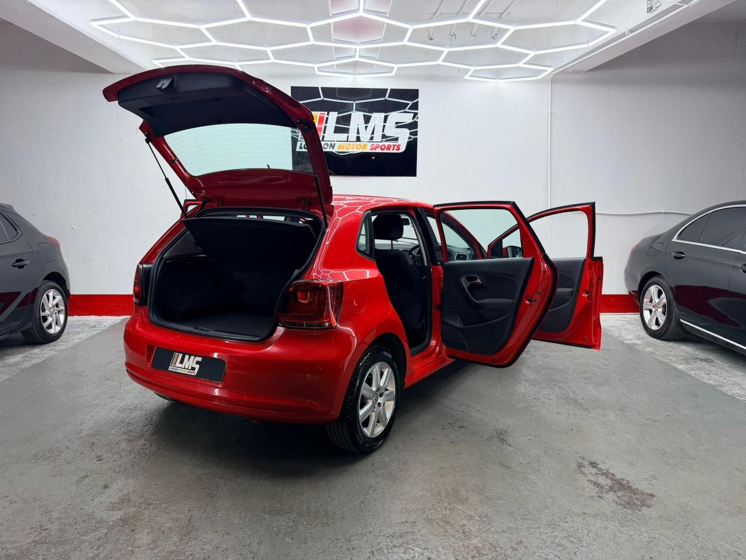 Used Volkswagen Polo 2010 for sale - 76437054: Photo 63