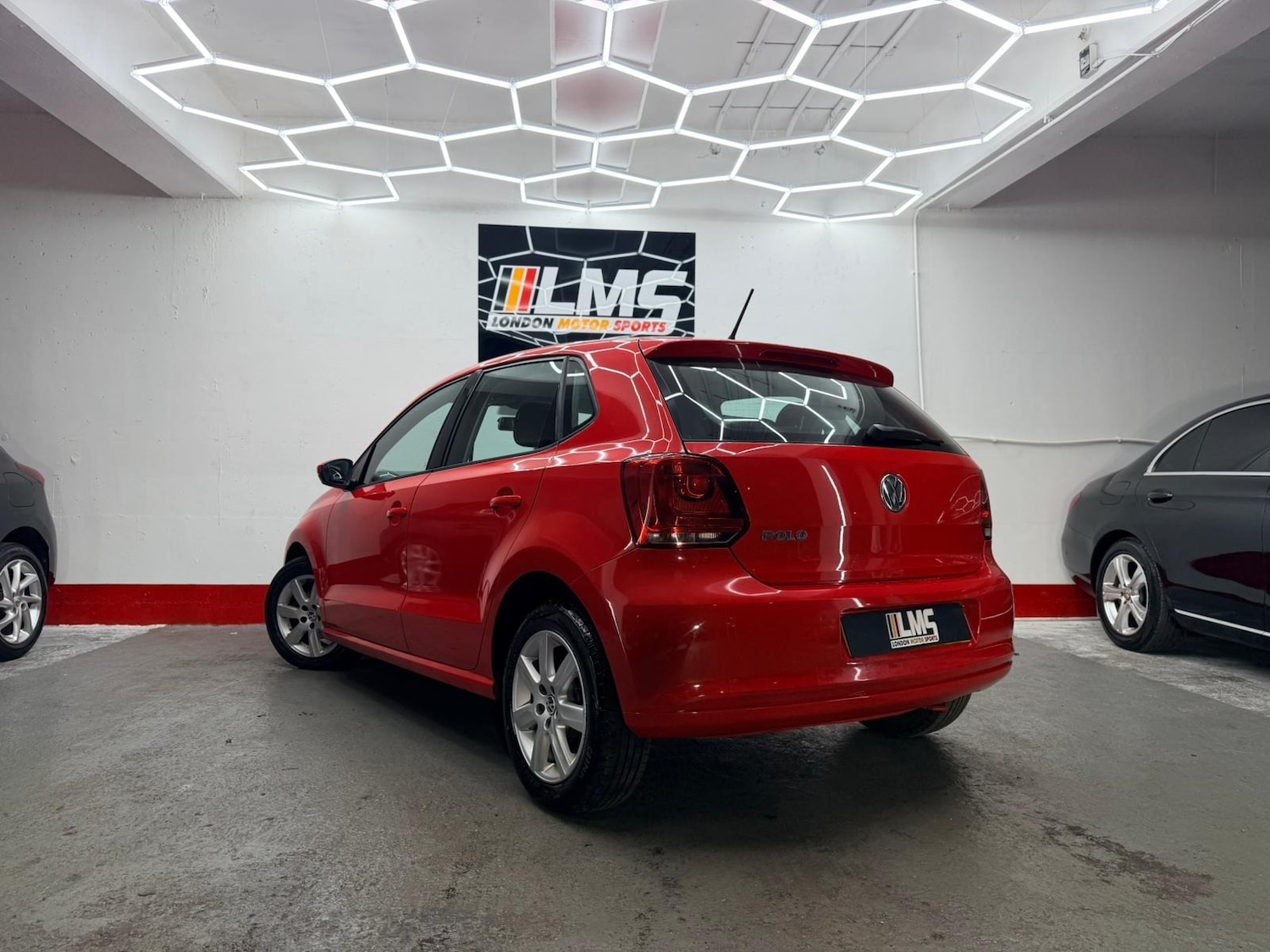 Used Volkswagen Polo 2010 for sale - 76437054: Photo 65