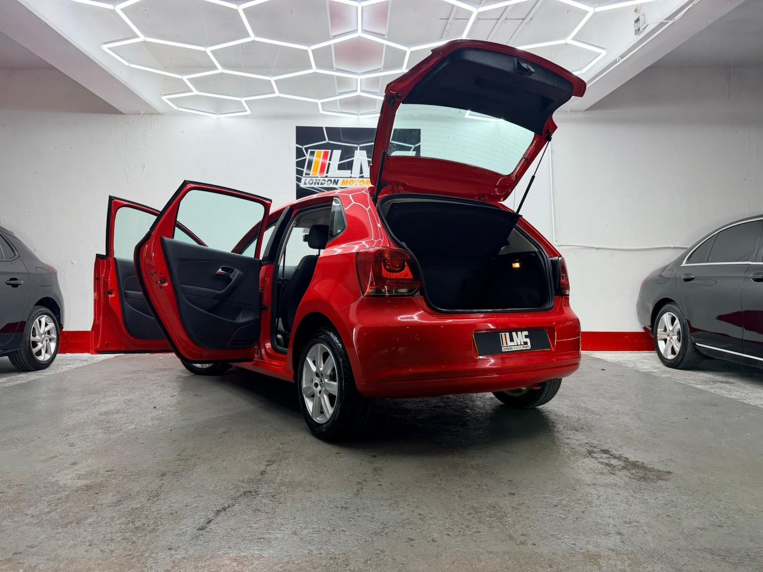 Used Volkswagen Polo 2010 for sale - 76437054: Photo 77