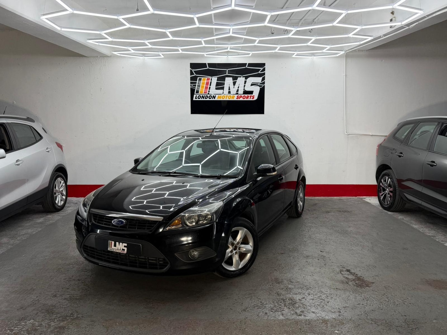Used Ford Focus 2009 for sale - 76879396: Photo 2