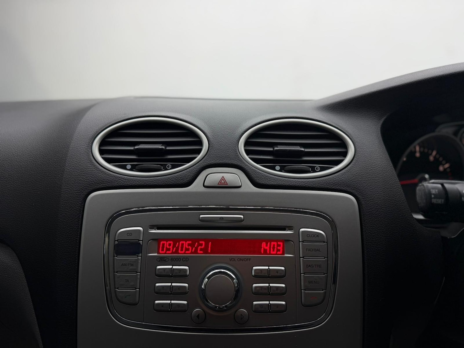 Used Ford Focus 2009 for sale - 76879396: Photo 41