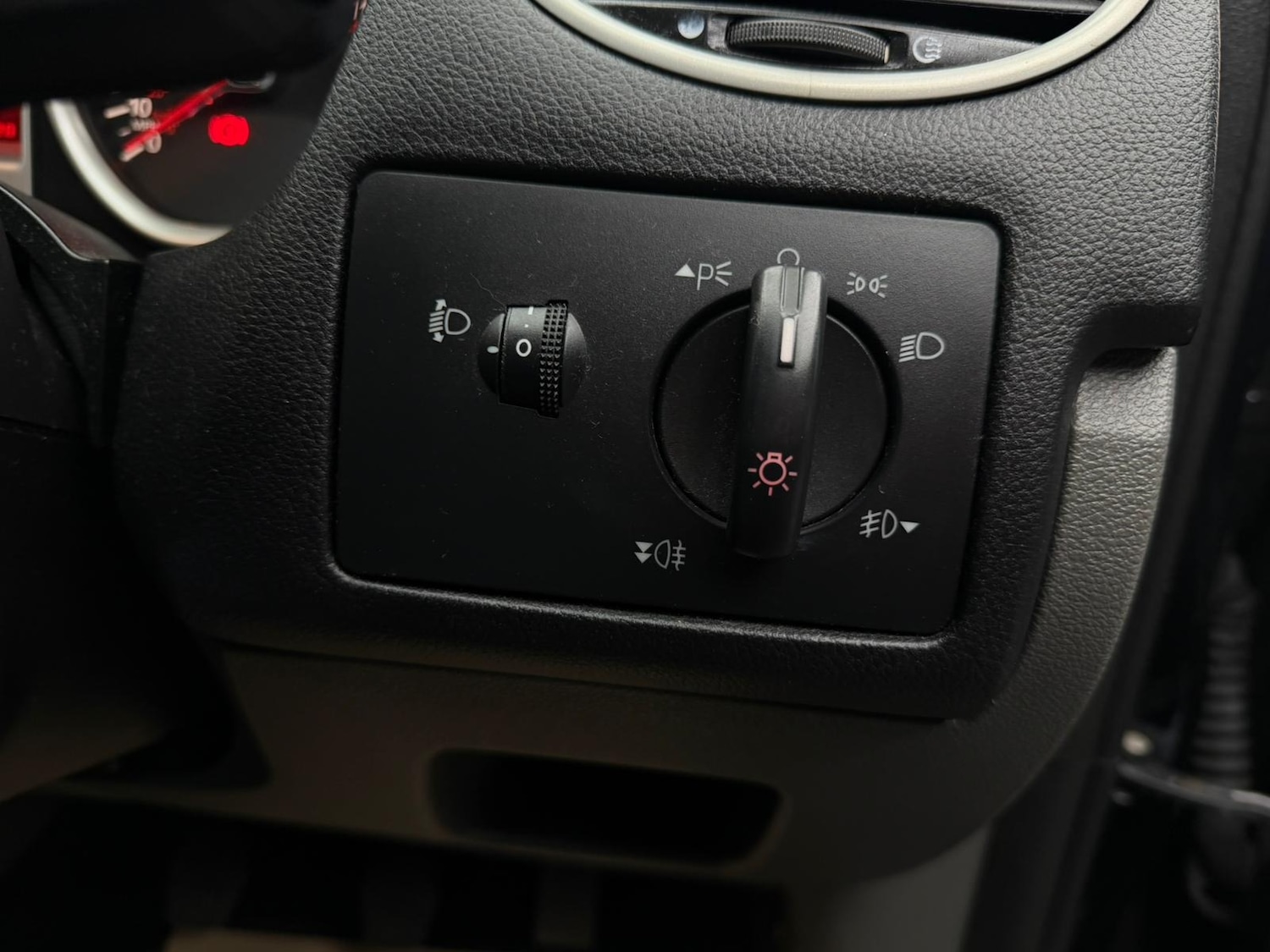 Used Ford Focus 2009 for sale - 76879396: Photo 42