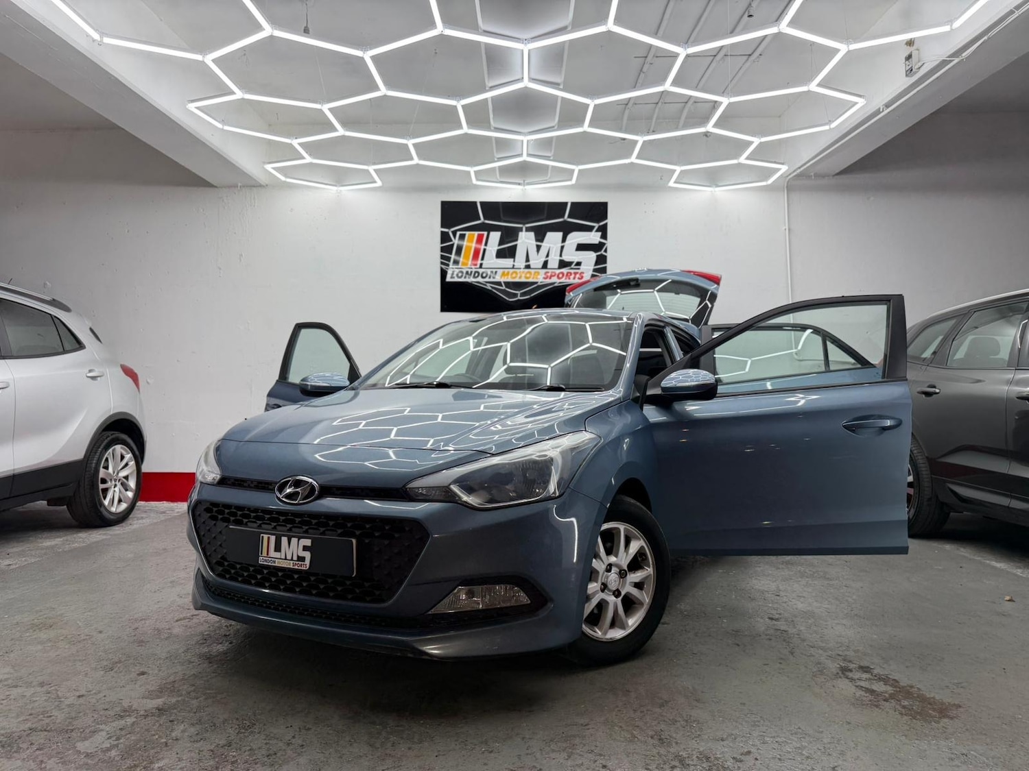 Used Hyundai i20 2017 for sale - 77088282: Photo 18