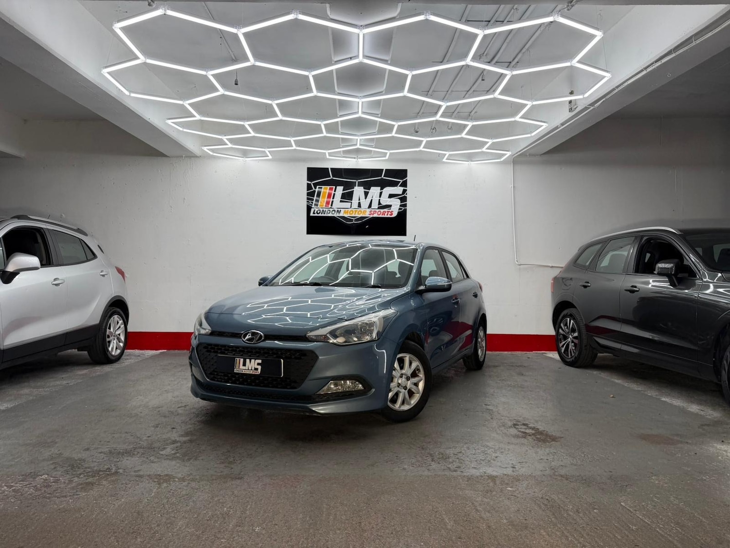 Used Hyundai i20 2017 for sale - 77088282: Photo 2