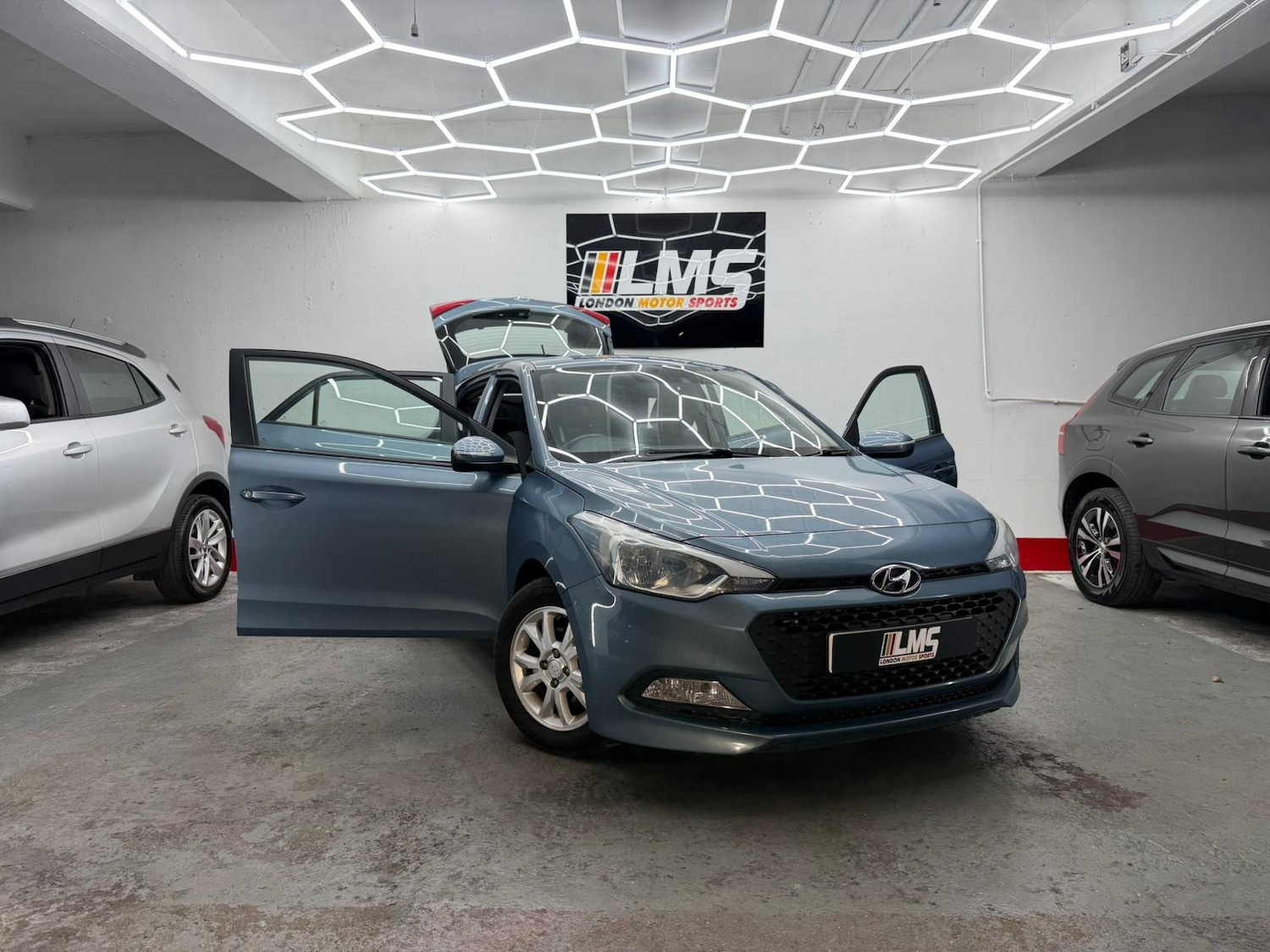 Used Hyundai i20 2017 for sale - 77088282: Photo 37