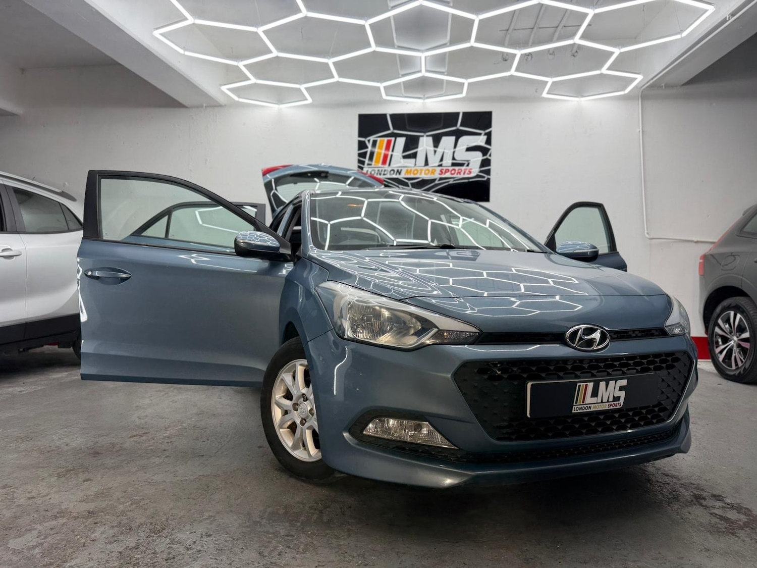 Used Hyundai i20 2017 for sale - 77088282: Photo 39
