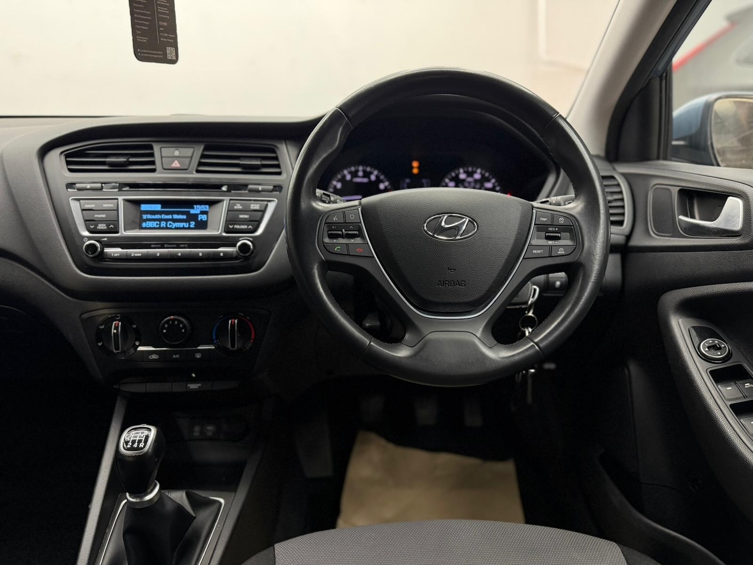 Used Hyundai i20 2017 for sale - 77088282: Photo 49