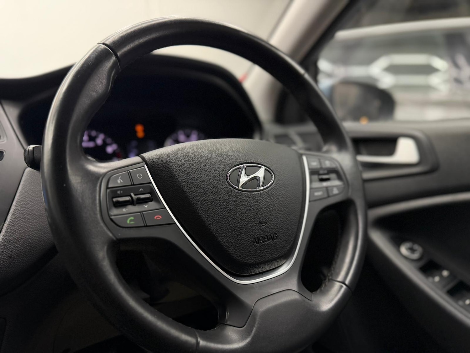 Used Hyundai i20 2017 for sale - 77088282: Photo 50