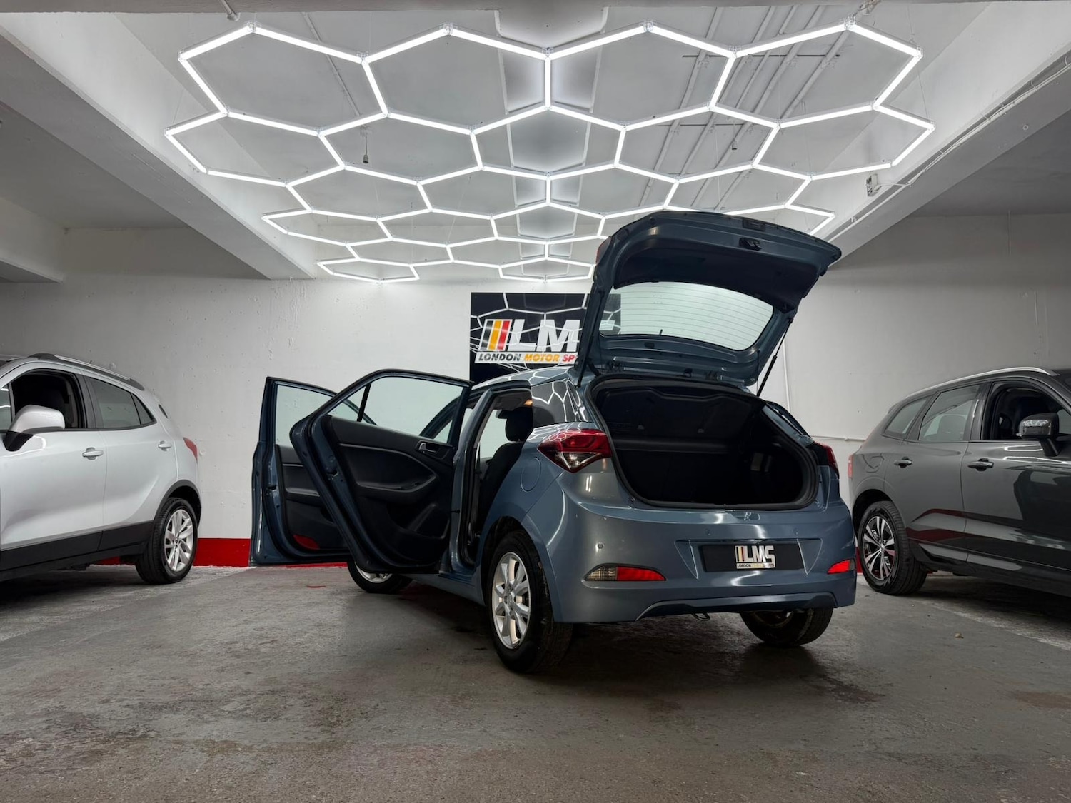 Used Hyundai i20 2017 for sale - 77088282: Photo 71