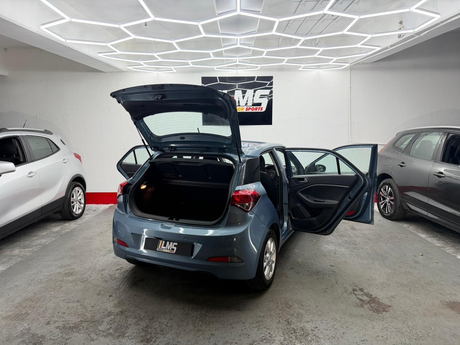 Used Hyundai i20 2017 for sale - 77088282: Photo 83