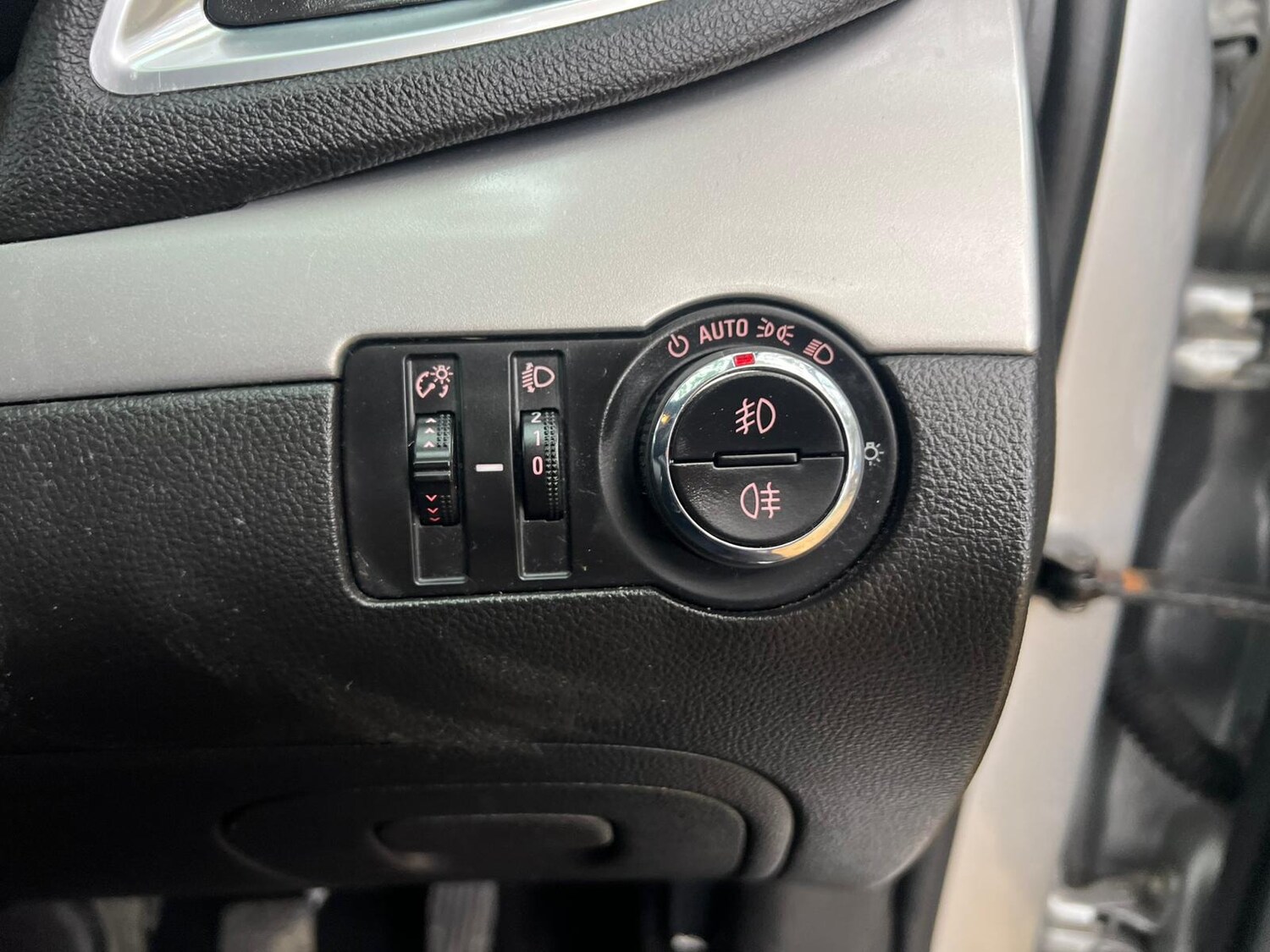 Used Vauxhall Mokka 2015 for sale - 76253658: Photo 54