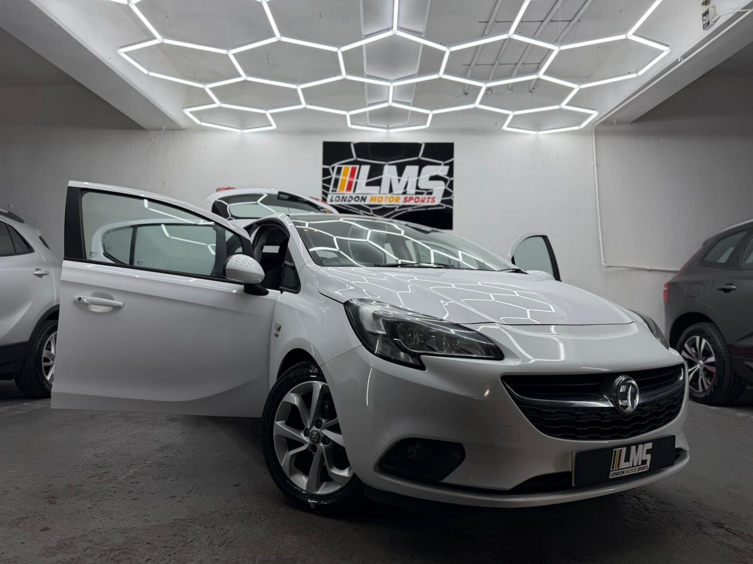 Used Vauxhall Corsa 2016 for sale - 77247880: Photo 33