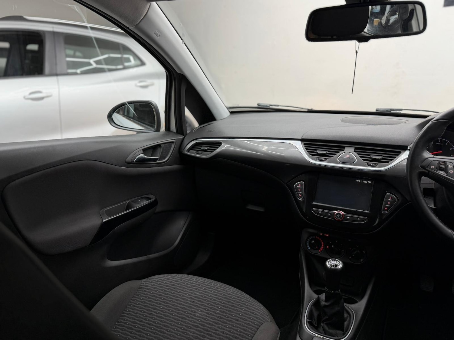 Used Vauxhall Corsa 2016 for sale - 77247880: Photo 49