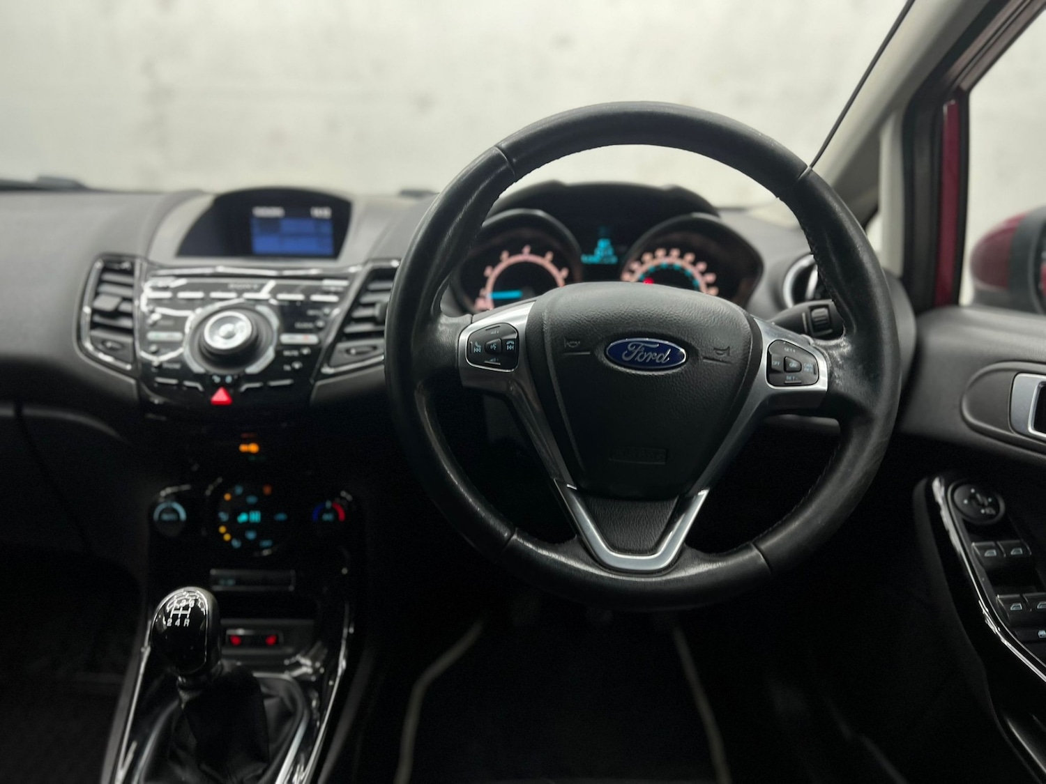 Used Ford Fiesta 2015 for sale - 77529267: Photo 42