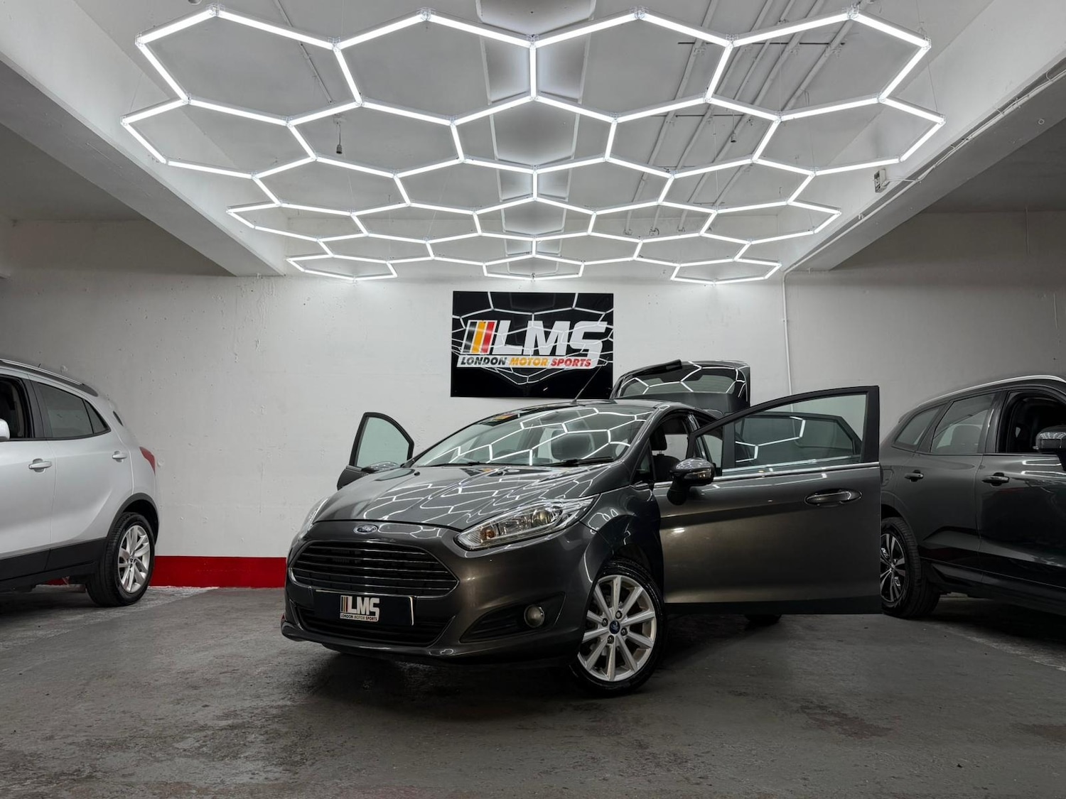 Used Ford Fiesta 2017 for sale - 77233606: Photo 12