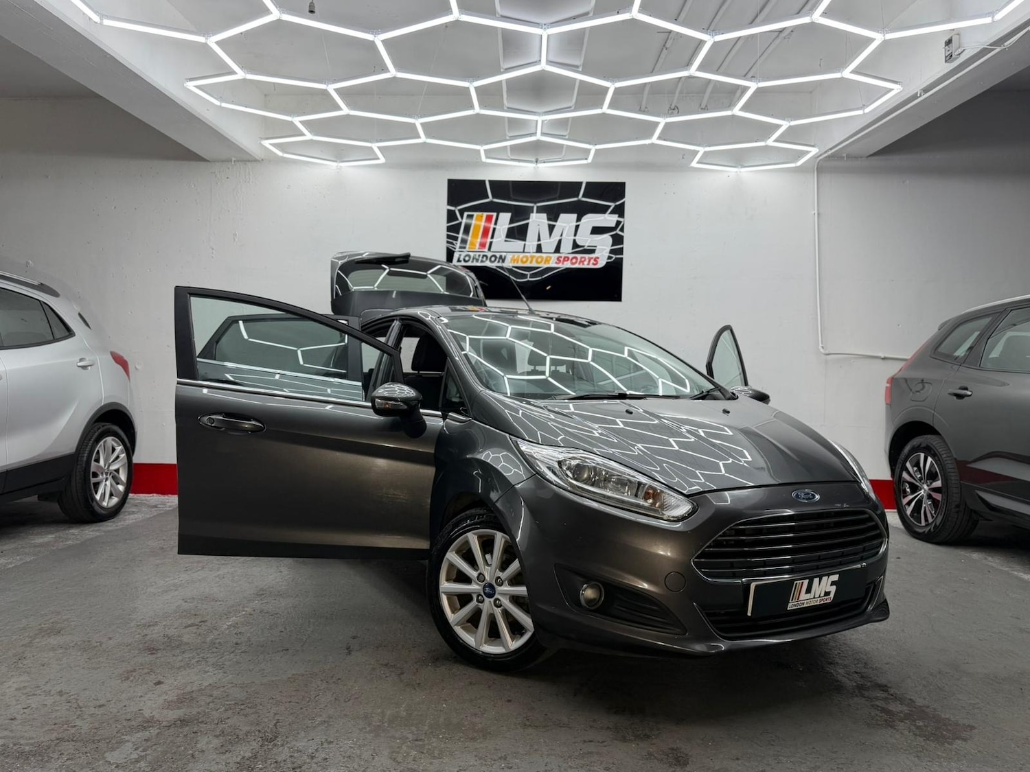 Used Ford Fiesta 2017 for sale - 77233606: Photo 26