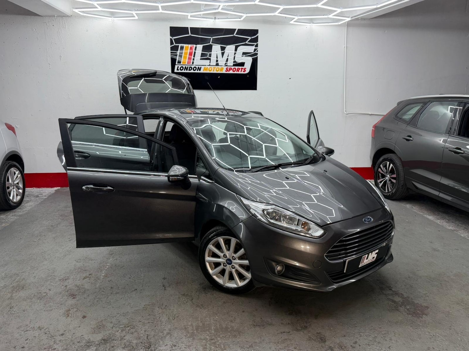 Used Ford Fiesta 2017 for sale - 77233606: Photo 27