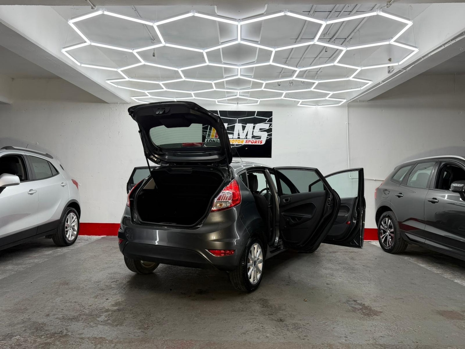 Used Ford Fiesta 2017 for sale - 77233606: Photo 54