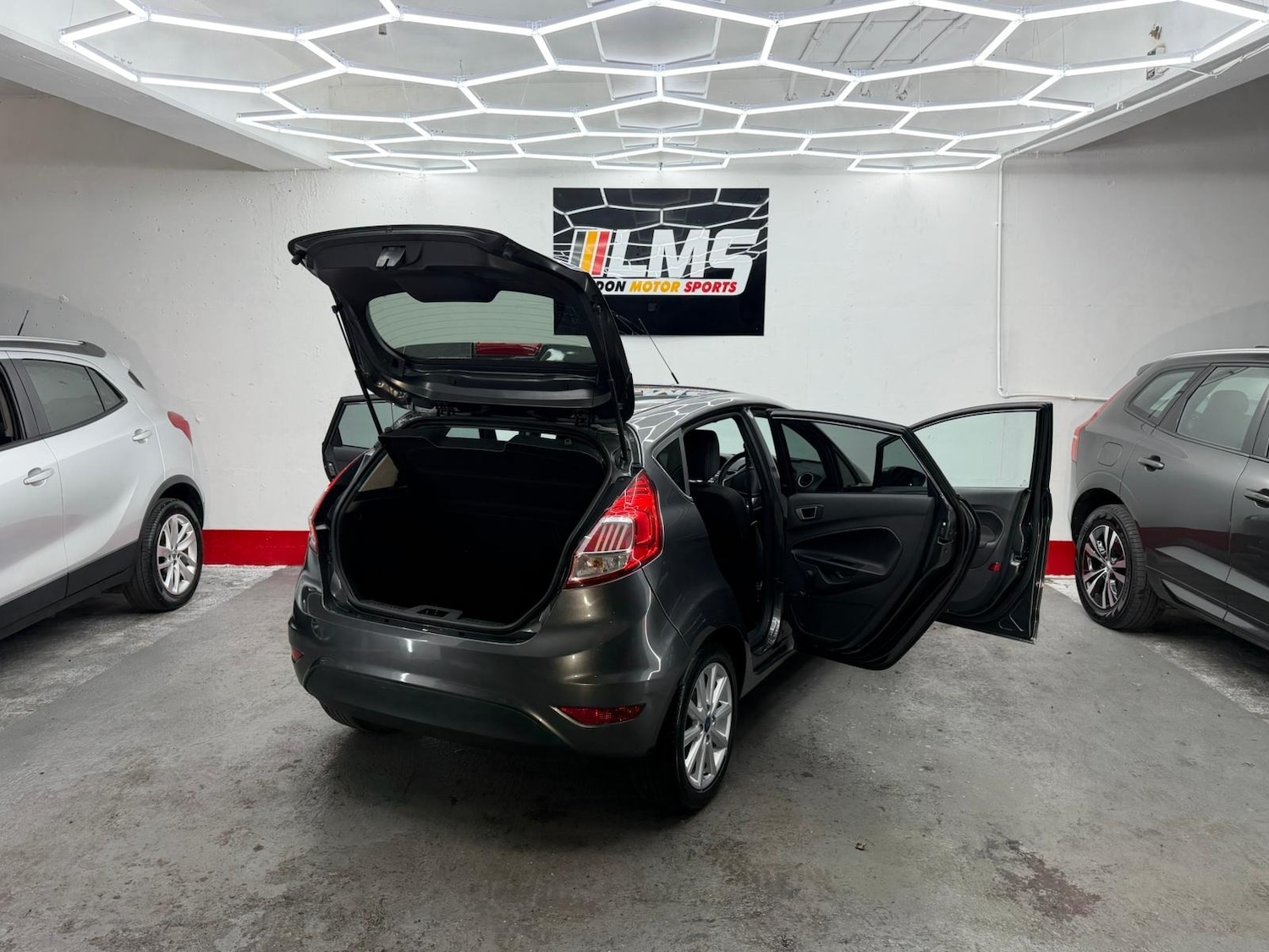 Used Ford Fiesta 2017 for sale - 77233606: Photo 57